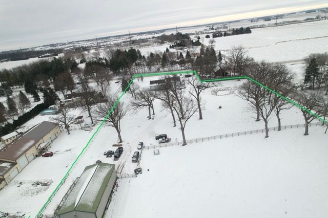 45W962 Plank Road, Hampshire, IL 60140