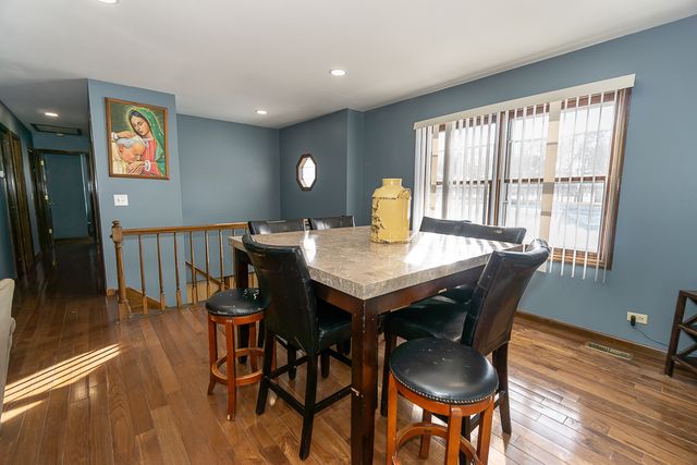 45W962 Plank Road, Hampshire, IL 60140