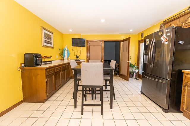 45W962 Plank Road, Hampshire, IL 60140