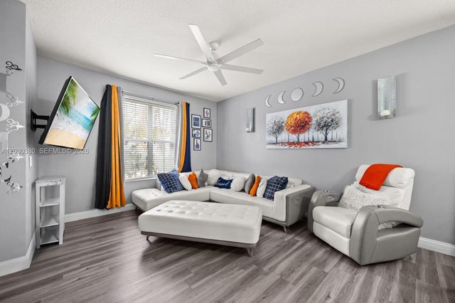 2863 BOATING BOULEVARD, Kissimmee, FL 34746