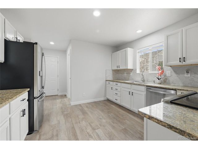 444 Frontier Ln, Johnstown, CO 80534