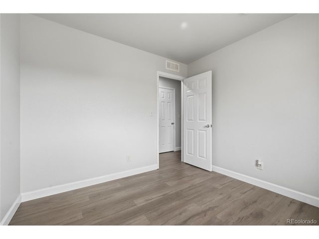 444 Frontier Ln, Johnstown, CO 80534