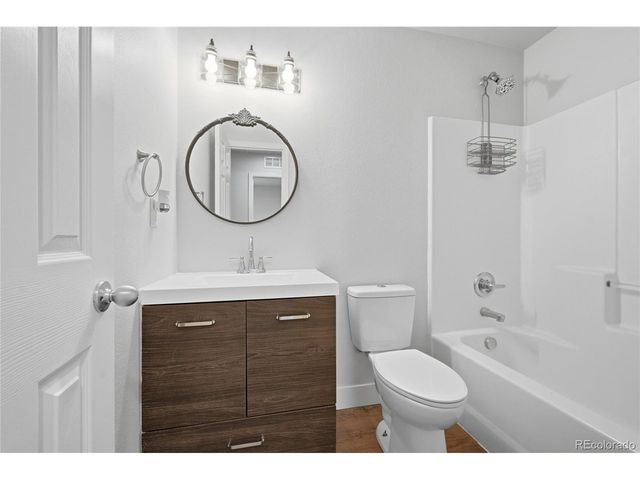 444 Frontier Ln, Johnstown, CO 80534