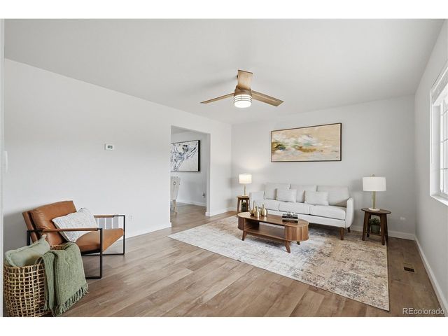 444 Frontier Ln, Johnstown, CO 80534