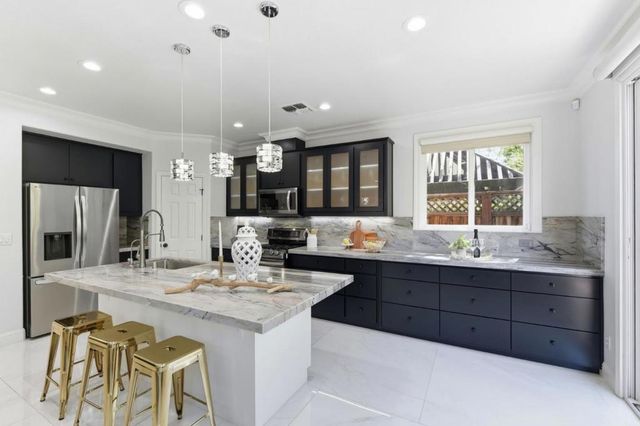 2044 Finley Place, Santa Clara, CA 95050