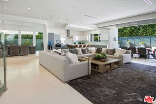 429 N Sweetzer Avenue, Los Angeles, CA 90048