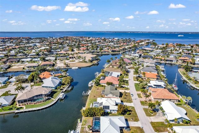 155 CRESCENT DRIVE, Punta Gorda, FL 33950