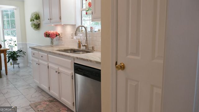 3257 Camens Way NE, Buford, GA 30519