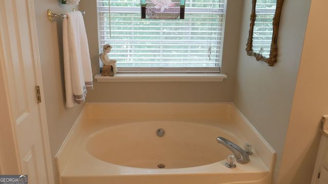 3257 Camens Way NE, Buford, GA 30519