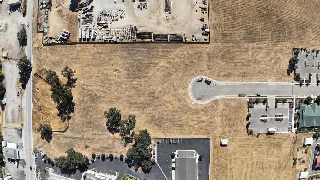 Cow Meadown Place, Templeton, CA 93465