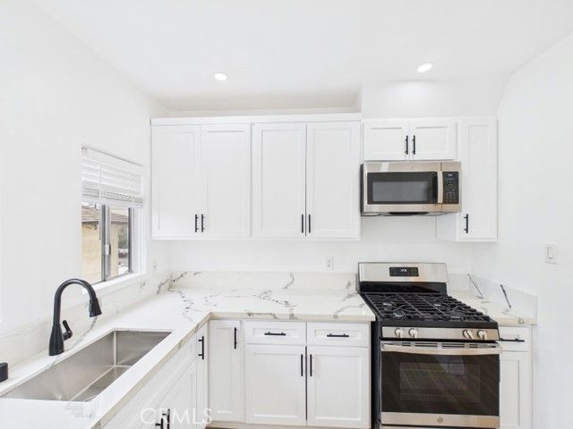 1533 E 3rd Street 1535, Long Beach, CA 90802