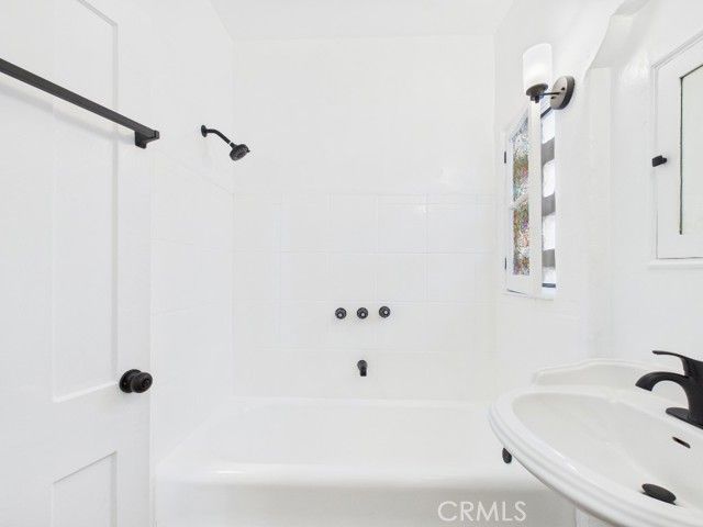 1533 E 3rd Street 1535, Long Beach, CA 90802