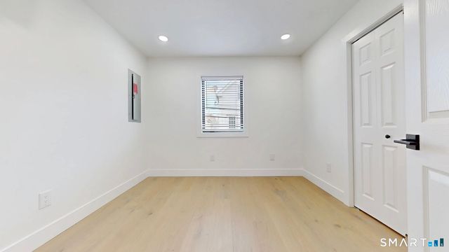 14 Chetwood Street, Milford, CT 06460