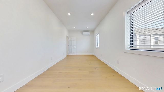 14 Chetwood Street, Milford, CT 06460