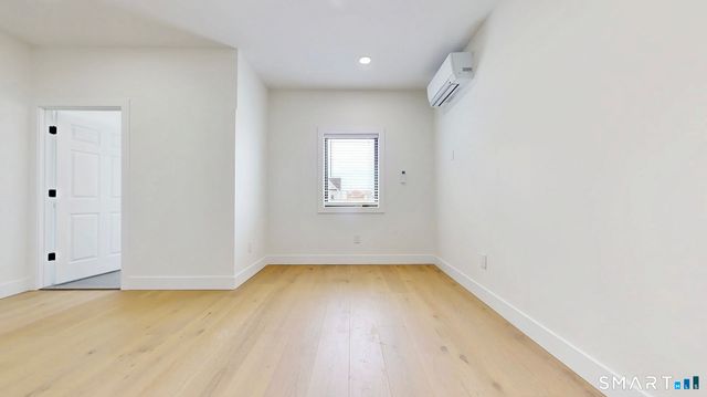 14 Chetwood Street, Milford, CT 06460