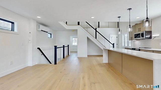 14 Chetwood Street, Milford, CT 06460