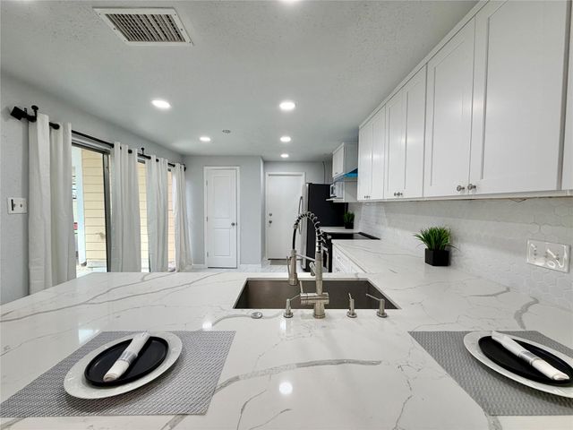 6430 Grandvale Drive, Houston, TX 77072
