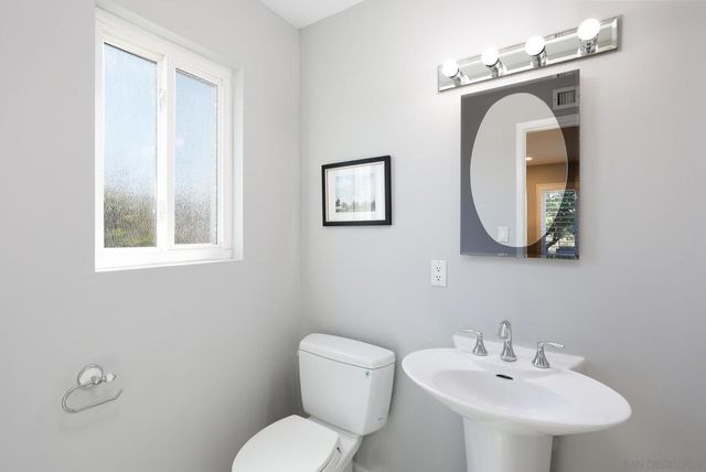 5799 Amarillo Ave, La Mesa, CA 91942