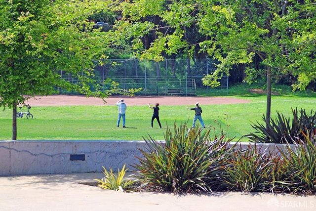 527 Congo Street, San Francisco, CA 94131