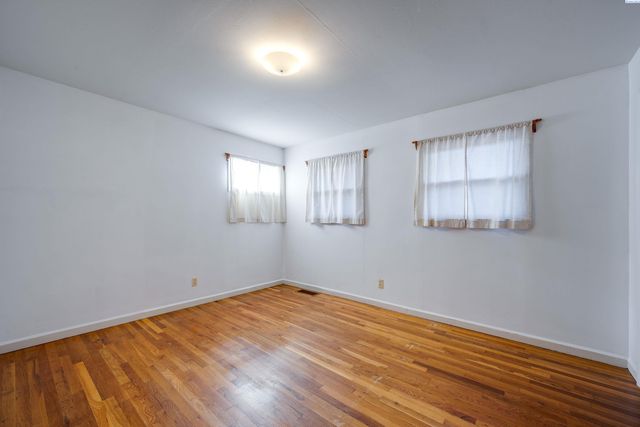 1035 NW Clifford St, Pullman, WA 99163