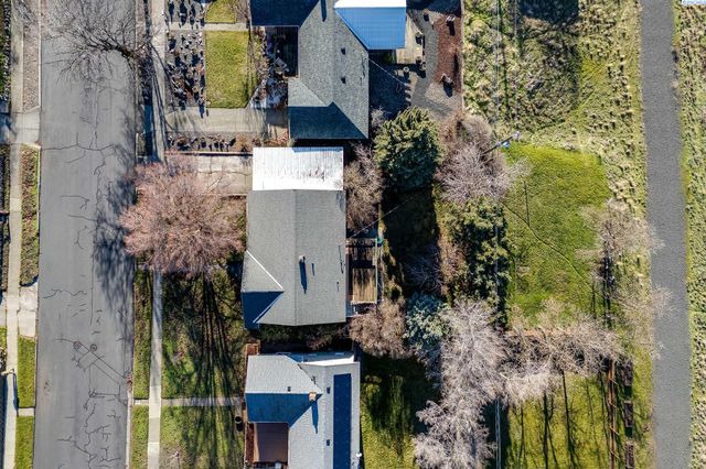 1035 NW Clifford St, Pullman, WA 99163