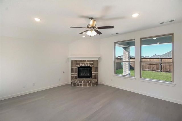 4119 Starlight Creek Lane, Celina, TX 75009