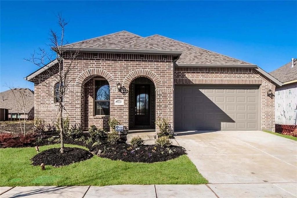 4119 Starlight Creek Lane, Celina, TX 75009