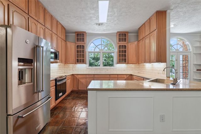 10147 Lewis Creek Circle, Willis, TX 77318