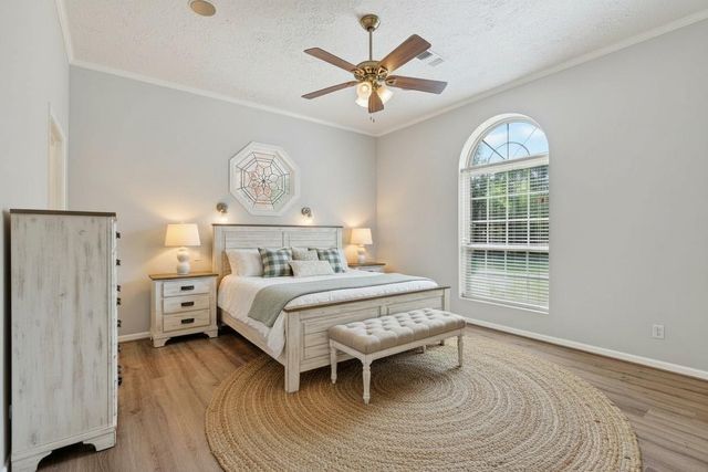 10147 Lewis Creek Circle, Willis, TX 77318