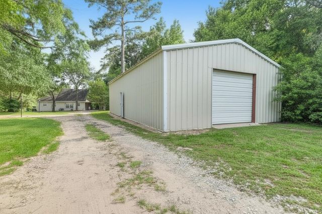 10147 Lewis Creek Circle, Willis, TX 77318