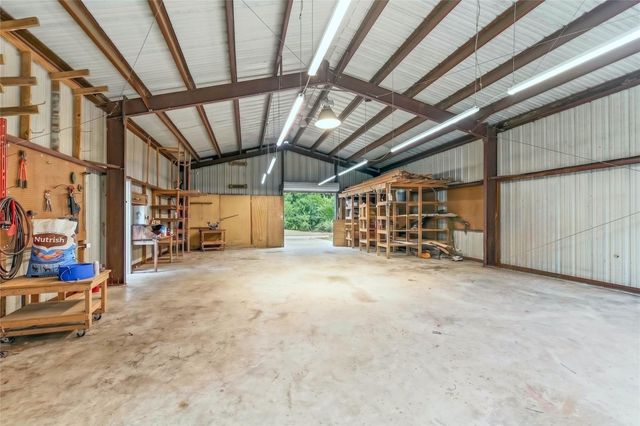 10147 Lewis Creek Circle, Willis, TX 77318