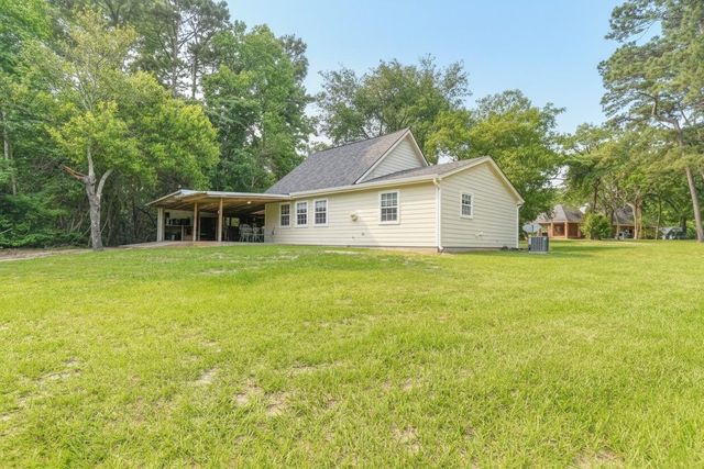 10147 Lewis Creek Circle, Willis, TX 77318