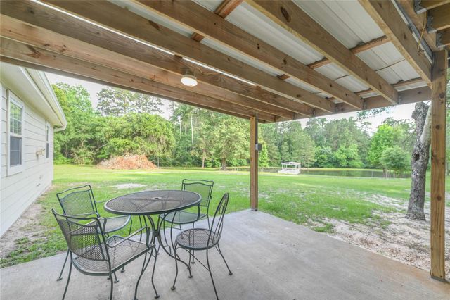 10147 Lewis Creek Circle, Willis, TX 77318