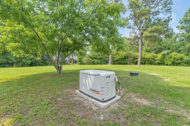 10147 Lewis Creek Circle, Willis, TX 77318