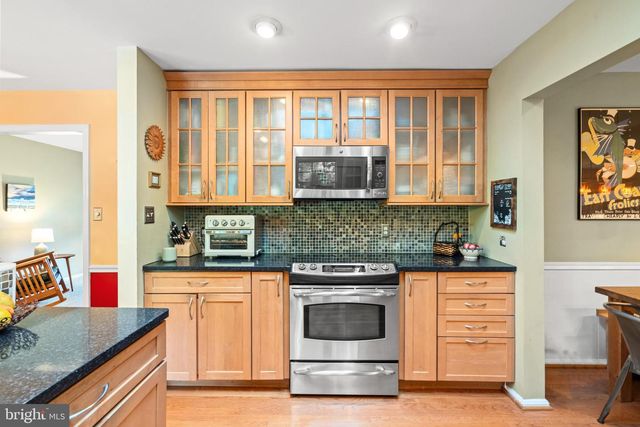 1920 WINDMILL LN, Alexandria, VA 22307