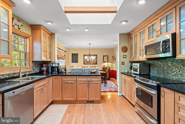 1920 WINDMILL LN, Alexandria, VA 22307