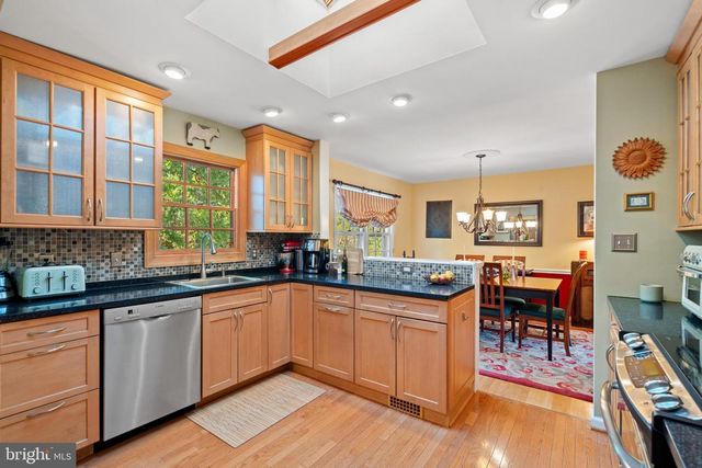 1920 WINDMILL LN, Alexandria, VA 22307