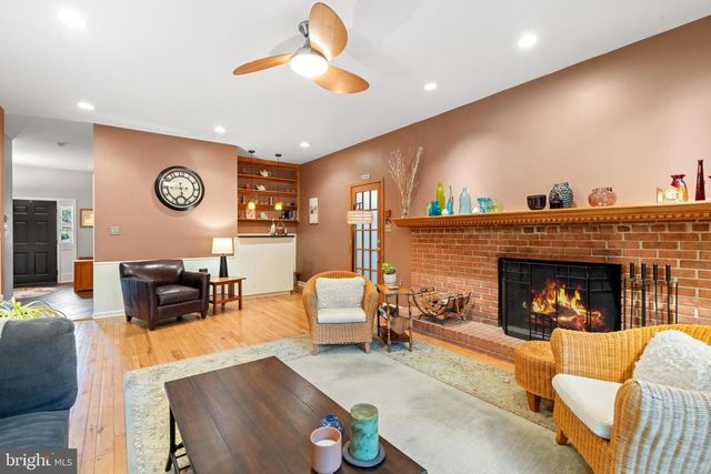 1920 WINDMILL LN, Alexandria, VA 22307