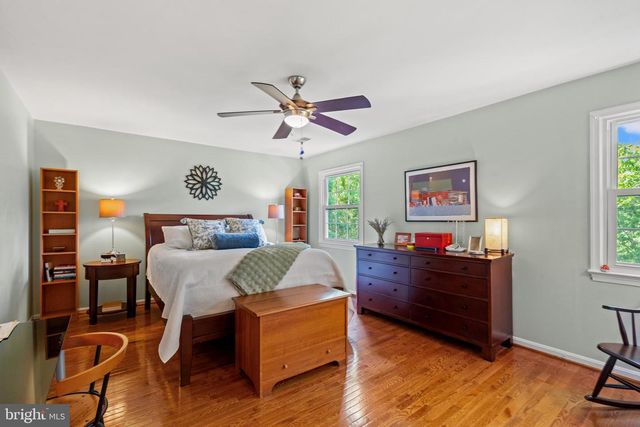 1920 WINDMILL LN, Alexandria, VA 22307
