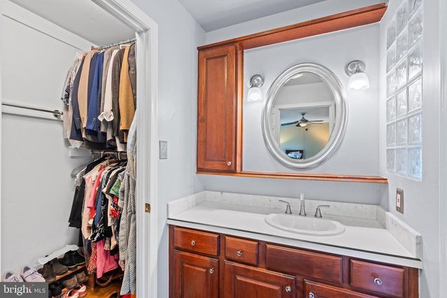 1920 WINDMILL LN, Alexandria, VA 22307