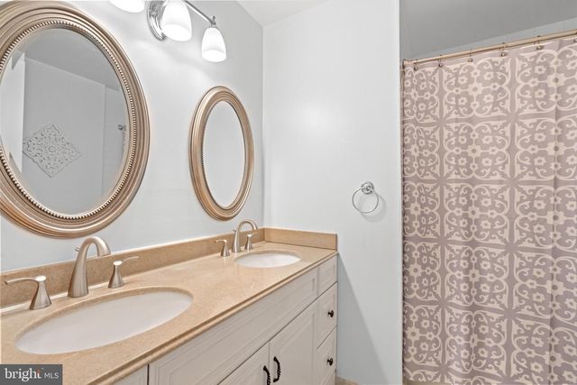 1920 WINDMILL LN, Alexandria, VA 22307