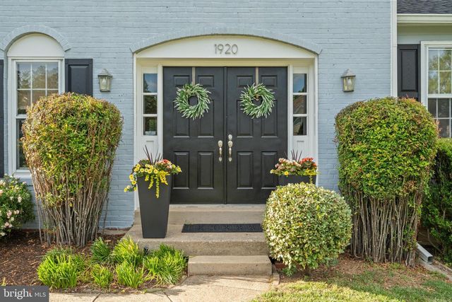 1920 WINDMILL LN, Alexandria, VA 22307