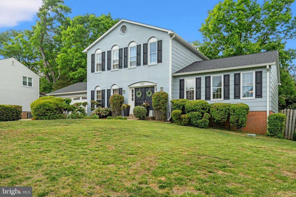 1920 WINDMILL LN, Alexandria, VA 22307