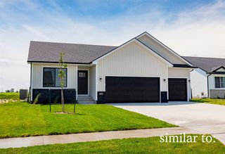 1618 22nd Avenue SE, Altoona, IA 50009