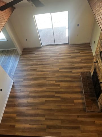 401 Crystal Creek Drive, Livingston, TX 77351