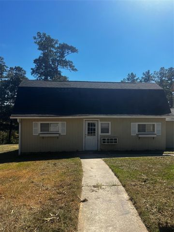 401 Crystal Creek Drive, Livingston, TX 77351