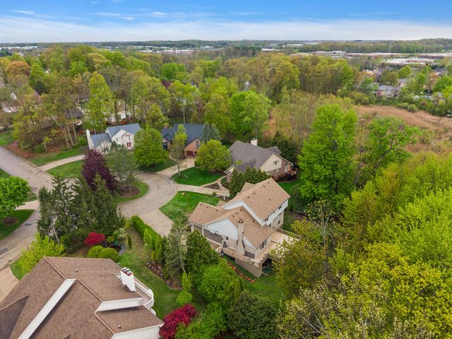 30521 Knighton Drive, Farmington Hills, MI 48331