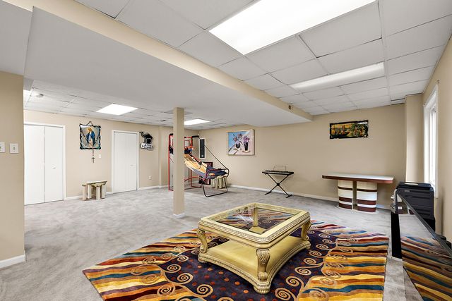 30521 Knighton Drive, Farmington Hills, MI 48331