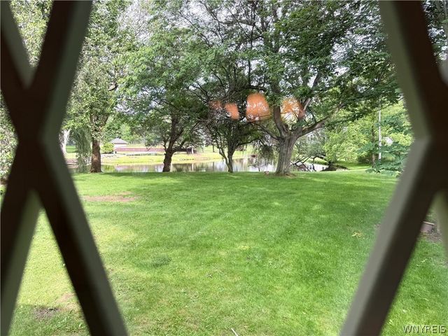 5287 Willow Lake Court, Clarence, NY 14031
