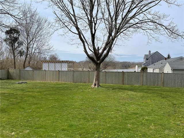 4 Almy Court 2, Newport, RI 02840
